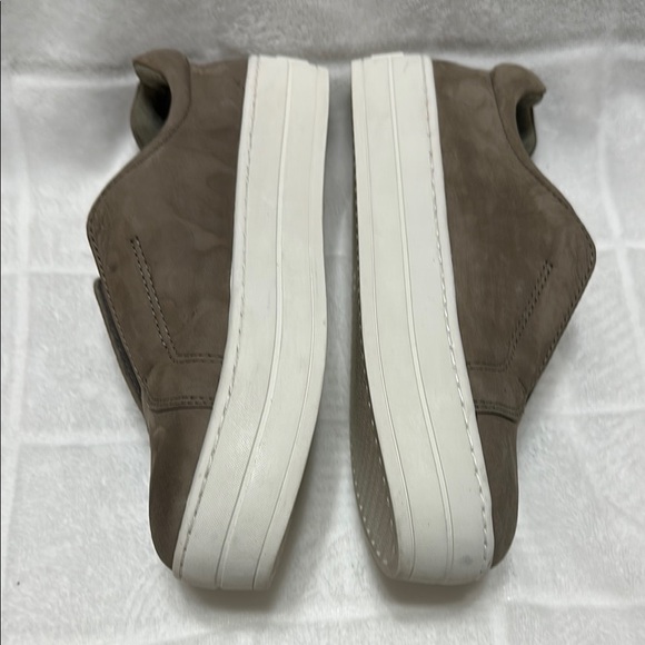 J/SLIDES Tan and White Platform Sneakers - Picture 3 of 10